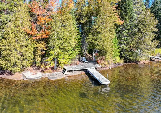 Maison à vendre - 175 Ch. de la Péninsule, St-Adolphe d'Howard, J0T 2B0