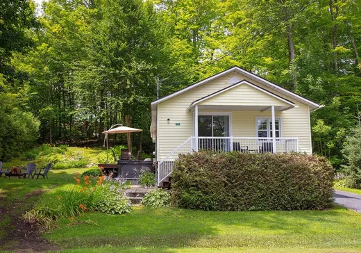 Bungalow à vendre - 473 Rue Bordeleau, Magog, J1X0M9