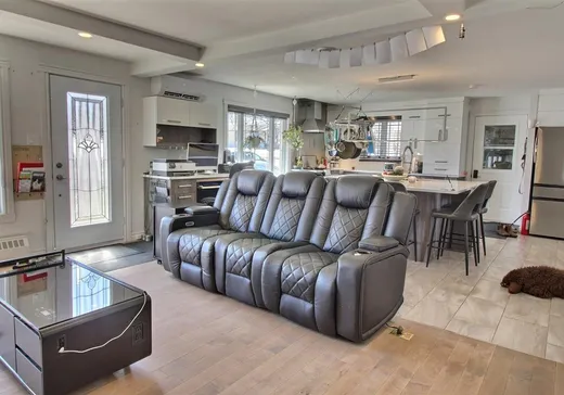 Maison à vendre - 8 Rue Perreault, Warwick, J0A 1M0