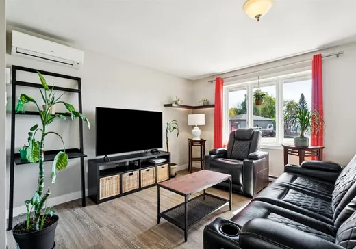 Maison à vendre - 378Z-380Z Rue J.-H.-Fafard, Sainte-Hélène-de-Bagot, J0H 1M0