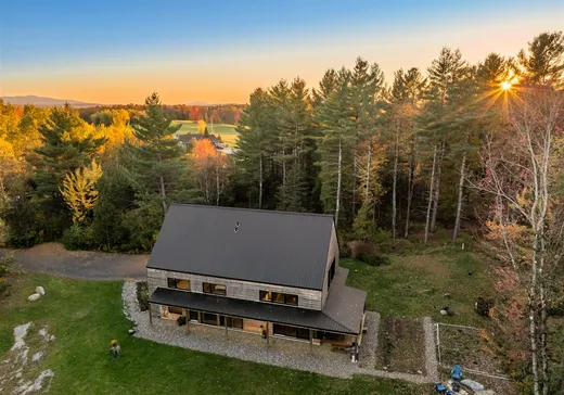 Maison à vendre - 275 Ch. de la Diligence, Stukely, J0E 2J0