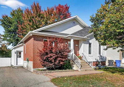 Bungalow for sale - 40 Rue du Mans, Blainville, J7C4X8
