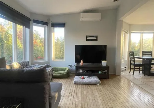 House for sale - 201 Rue St-Louis, Ste-Ursule, J0K 3M0