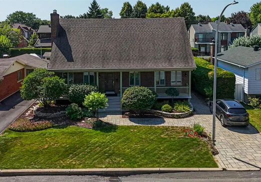 Maison à étages à vendre - 828 Rue D'Iberville, Boucherville, J4B6H4