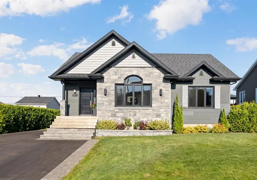 Maison à vendre - 577 Rue Lapointe, Lévis, G6K 1T3