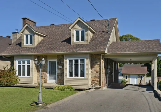 Two or more stories for sale - 21 Rue Daigneault, Salaberry-de-Valleyfield, J6T5C2