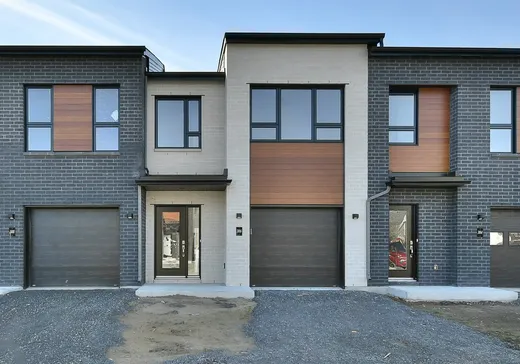 Maison à étages à vendre - 386 Rue du Merlot, Sainte-Marthe-sur-le-Lac, J0N1P0