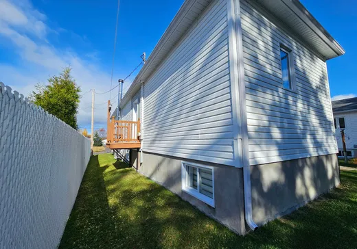 House for sale - 57 Rue des Pins, Chicoutimi, G7P 2G4