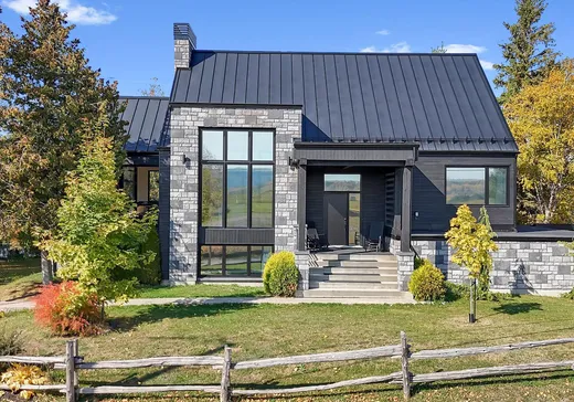 Two or more stories for sale - 92 Ch. du Lac-à-Gasse, Saint-Anaclet, G0K1H0