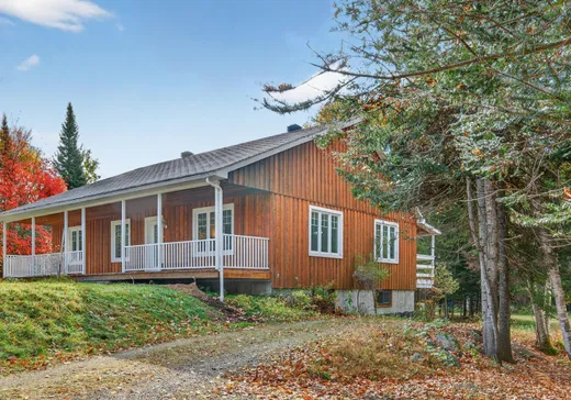 Maison à vendre - 2350 Rue St-Charles-Borromée, Nominingue, J0W 1R0
