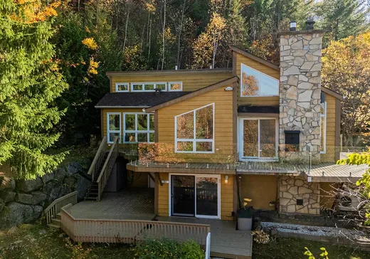 Maison à vendre - 255Z-257Z Place des Hauteurs, Saint-Sauveur, J0R 1K0