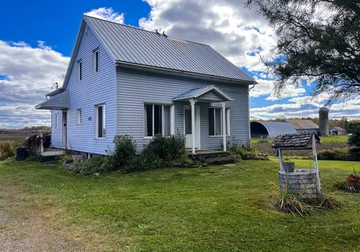 Un étage et demi à vendre - 3020 Rg St-Sauveur, Fortierville, G0S1J0