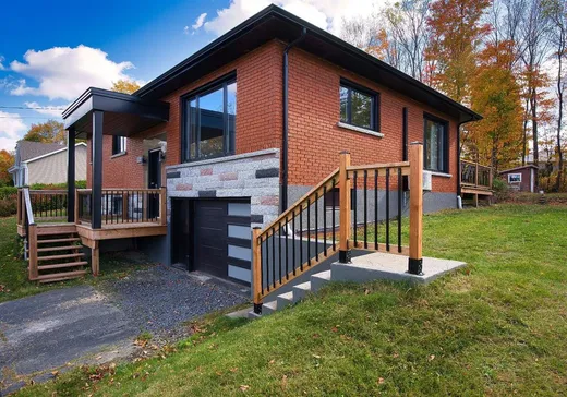 Split-level for sale - 37 Boul. Notre-Dame E., Stanstead, J0B3E2