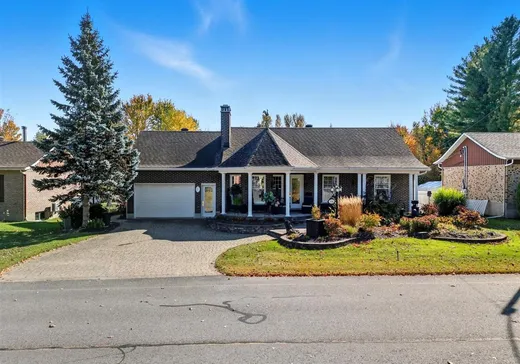 Bungalow for sale - 151 13e Avenue, Daveluyville, G0Z1C0