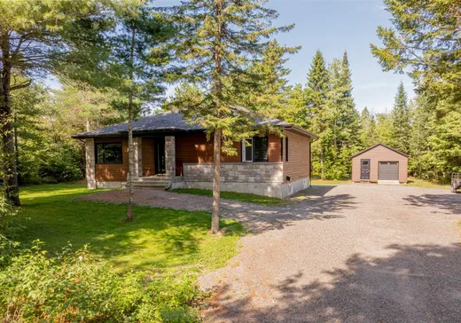 Bungalow for sale - 38 Rue des Ronces, Sainte-Christine-d'Auvergne, G0A1A0