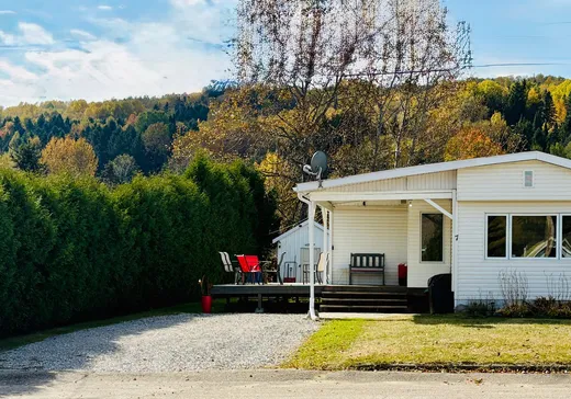 Maison à vendre - 7 Rue Bouchard, Saint-Urbain, G0A 4K0