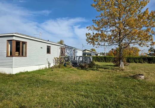Maison à vendre - 54 Ch. des Sous-Bois, Matane, G4W 7E9
