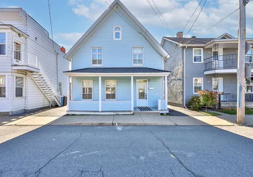 Maison à étages à vendre - 194 Rue George, Massueville, J3P1E2