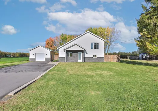 Split-level for sale - 382 Rg Sud, Sainte-Victoire-de-Sorel, J0G1T0