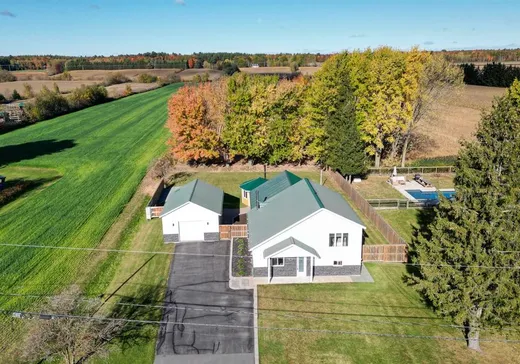 House for sale - 382 Rg Sud, Sainte-Victoire-de-Sorel, J0G 1T0