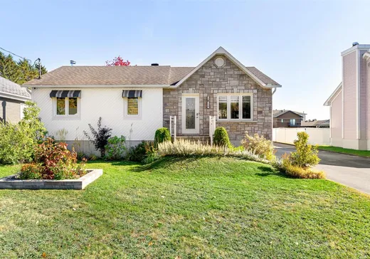 Bungalow à vendre - 750 Rue Alarie, Grand-Mere, G9T7B1