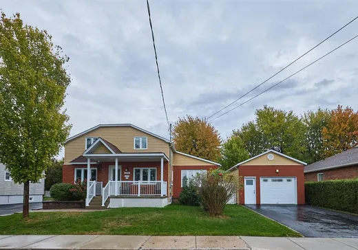 Maison à étages à vendre - 198 Rue Louise, Sherbrooke, J1J2T3