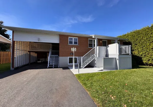 Maison à étages à vendre - 344 Rue Bouchard, Granby, J2G8S5