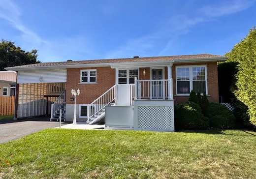 Maison à vendre - 344 Rue Bouchard, Granby, J2G 8S5