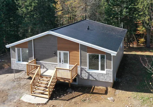 Maison à vendre - 450 Rue Lafond, Saint-Calixte, J0K 1Z0
