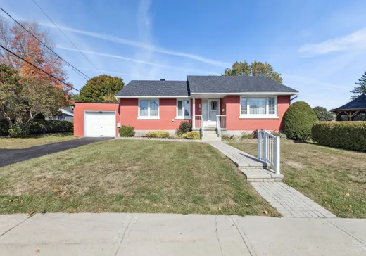 Maison à étages à vendre - 12 Rue Fréchette, Hull, J8Y5P8