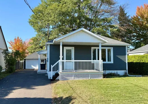 Bungalow à vendre - 81 Rue des Sorbiers, Drummondville, J2C3G2