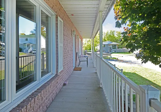 House for sale - 37 Rue Rochefort, Salaberry-de-Valleyfield, J6T 1J3