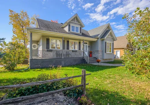 House for sale - 637 Rue du Clos-du-Roi, Prévost, J0R 1T0