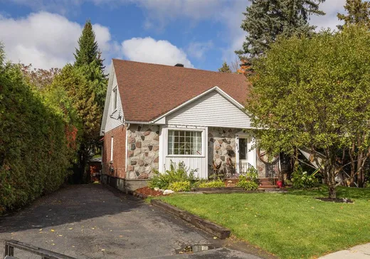 House for sale - 214 Rue Dufferin, Granby, J2G 4X5