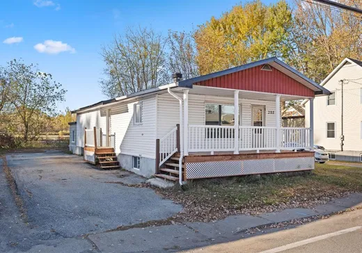 Bungalow for sale - 205 Rue St-Alphonse, Deschambault, G0X1V0