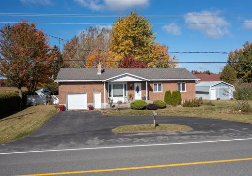 Bungalow for sale - 3265 Ch. Terra-Jet, St-Cyrille-De-Wendover, J1Z1B3