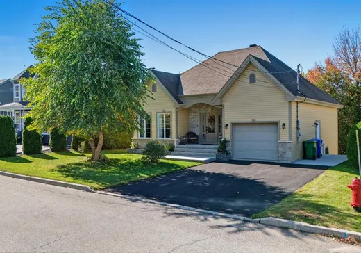 Bungalow à vendre - 1153 Rue de Soeur-Hélène, Magog, J1X0A7