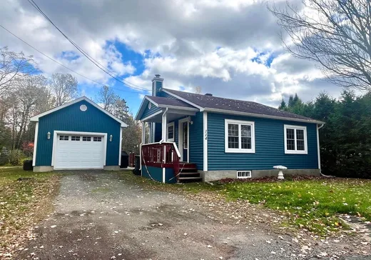House for sale - 114 23e Avenue, Val des Sources, J1T 3M7