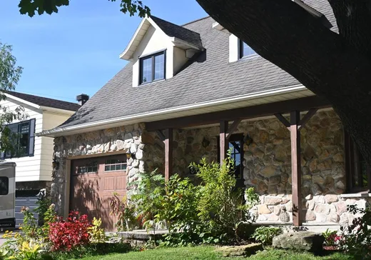 Maison à étages à vendre - 870 Rue Drouin, Laval (Sainte-Dorothee), H7X2X4