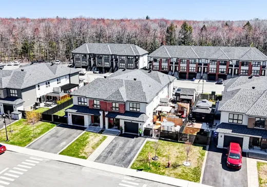 Two or more stories for sale - 1370 Av. de Rochechouart, Saint-Jérôme, J7Z0K6