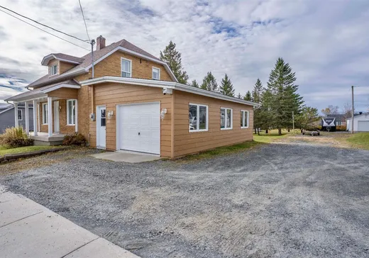 Maison à vendre - 1095 Route 277, Lac-Etchemin, G0R 1S0