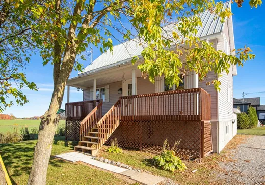 Maison à étages à vendre - 60 Rue Lacroix, Saint-Liboire, J0H1R0