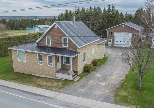Bungalow à vendre - 576 15e Rue, Saint-Zacharie, G0M2C0