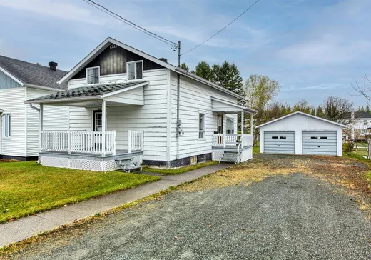 Un étage et demi à vendre - 161 Av. St-Joseph, St-Joseph-De-Coleraine, G0N1B0