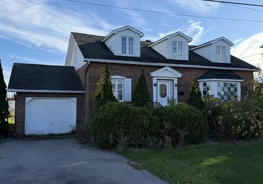 Two or more stories for sale - 458 Imp. Martin, Salaberry-de-Valleyfield, J6S4C5