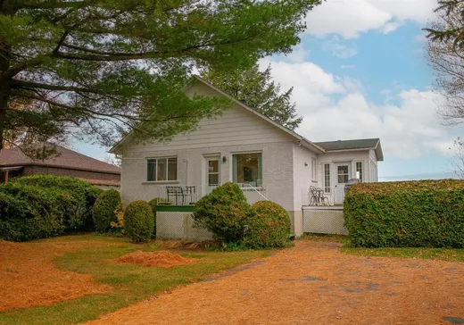 Maison à vendre - 177 Rue Larochelle, Val des Sources, J1T 3M7