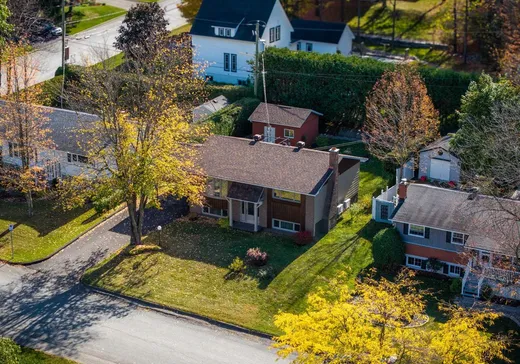 Bungalow à vendre - 2468 Rue des Merisiers, Sherbrooke, J1G4E9