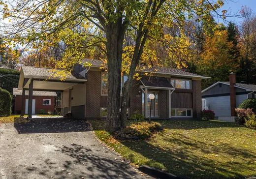 Maison à vendre - 2468 Rue des Merisiers, Sherbrooke, J1G 4E9