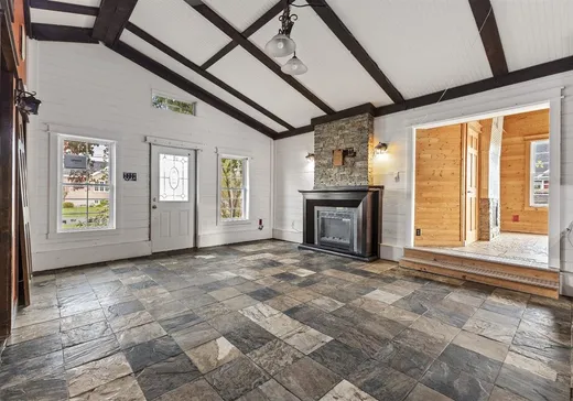 Maison à vendre - 63 Rue St-Antoine, Saint-Nazaire-d'Acton, J0H 1V0