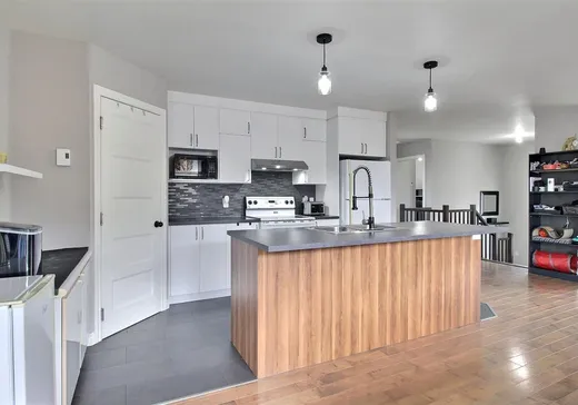 Maison à vendre - 210 Rue Laurier E., Saint-Christophe-D'Arthabaska, G6S 0T6